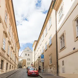 Thunovska 10 Prag