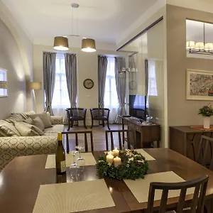 Igor And David Appartement